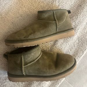 UGG olive green ultra mini WOMENS size 8
